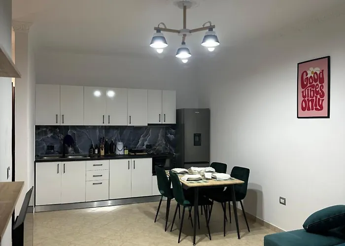 Blue Adria شقة